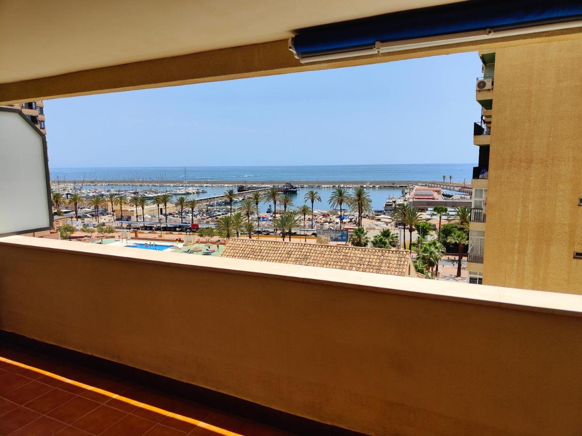 Apartamento Cerca De La Playa Con Piscina フエンヒロラ エクステリア 写真